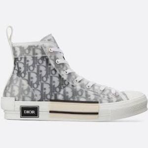 Meet your Posher, Hyeonyu